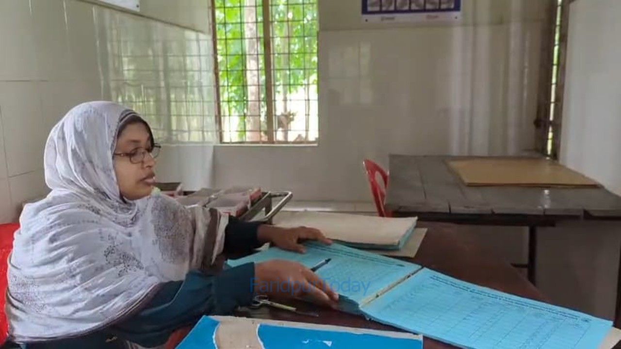 ওষুধশূন্য নগরকান্দার কমিউনিটি ক্লিনিক, চিকিৎসাসেবা থেকে বঞ্চিত প্রান্তিক মানুষ
